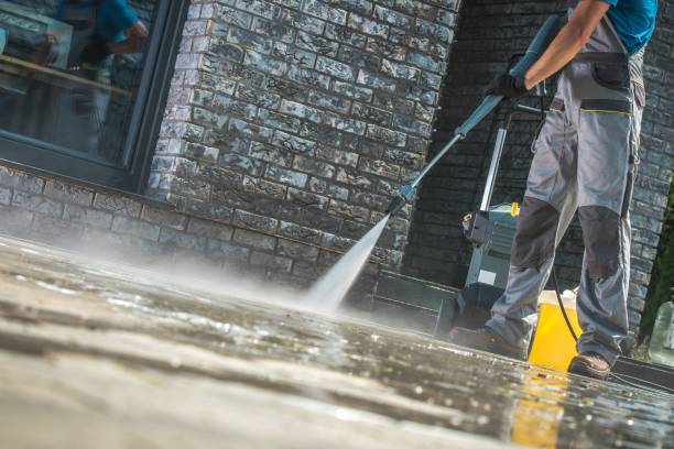 Why Choose Our Pressure Washing Services in Illinois